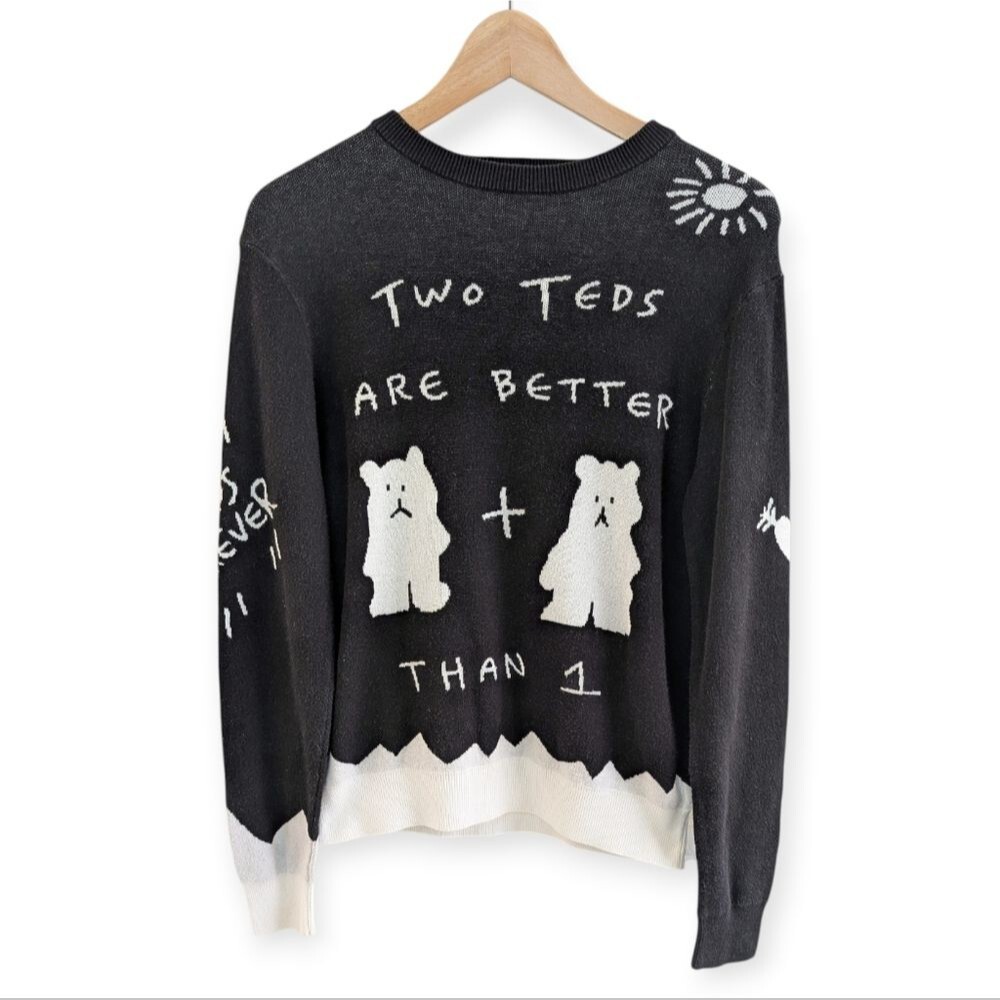 Teddy Fresh Black and White "Two Teds Are Better" Graphic Sweater Mens Small